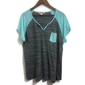 I’m In Love With Derrick Women's Grey Shirt size 2x